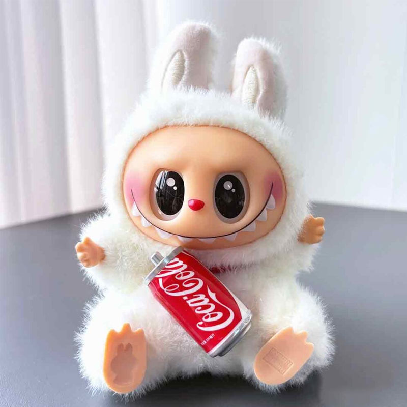 تخفیف ویژه عروسک لبوبو کوکاکولا