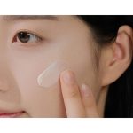 ضد آفتاب ضد لک و روشن کننده تون آپ سنتلا Centella مدل Tone Brightening Tone-Up Sunscreen حجم 50ml