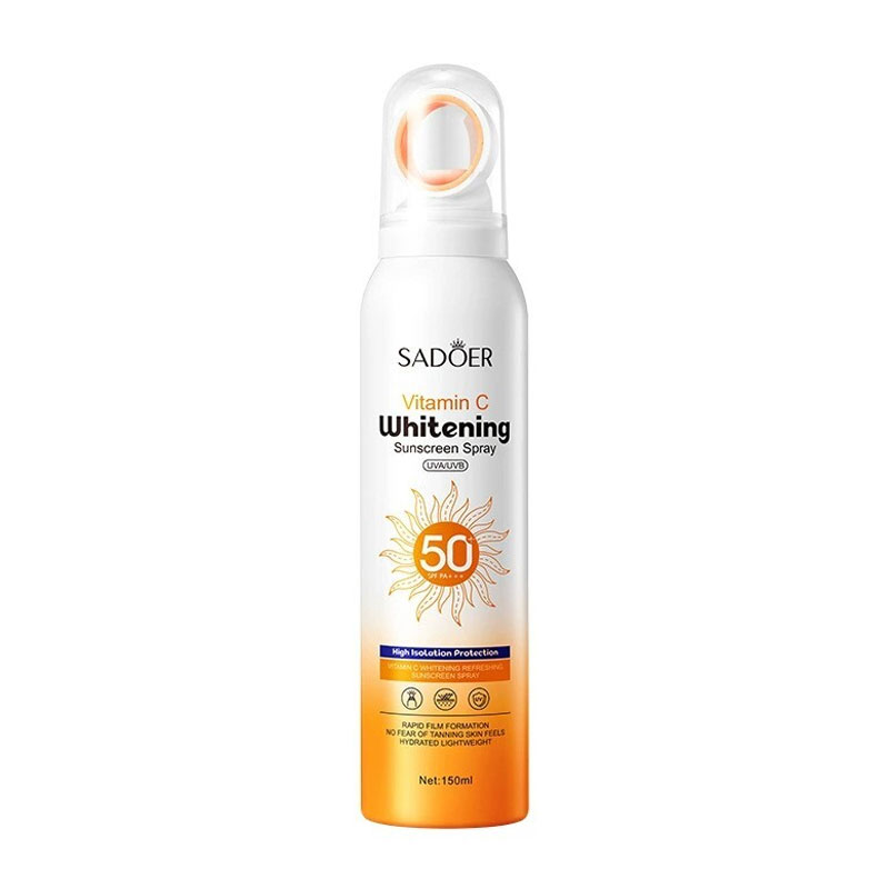 اسپری ضد آفتاب SPF50 روشن‌ کننده پوست ویتامین C سادور Sadoer مدل Whitening حجم 150ml