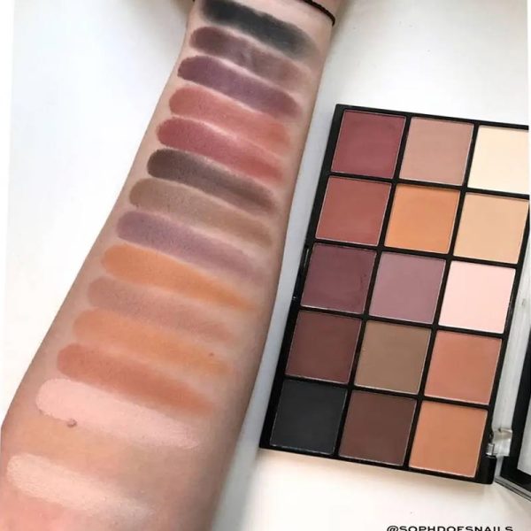 پالت سایه چشم 15 رنگ رولوشن Revolution کالکشن Reloaded رنگ Basic Mattes - Image 3