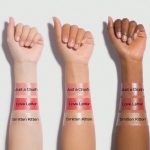 رژلب آبرسان شیگلم از کالکشن هلو کیتی رنگ Love Letter - Image 6