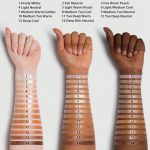 تست کرم پودر و هایلایتر گلو میکسر شیگلم light - Image 4