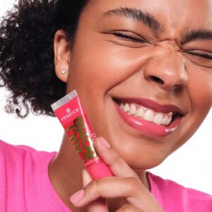 لیپ گلاس حجم دهنده براق اسنس Essence مدل Chili Bomb Shiny Lip gloss رنگ Strawberry Salsa حجم 10ml