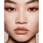 لیپ گلاس براق فنتی بیوتی Fenty Beauty مدل Gloss Bomb Stix رنگ Sorta $elfish 07 حجم 9ml