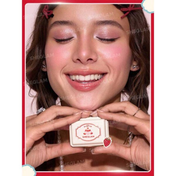 رژگونه کیک توت فرنگی شیگلم Sheglam مدل Berry Cute Cake Blush حجم 4.5g