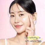 کرم ضد آفتاب روشن‌ کننده و آبرسان SPF50 فارم استی Farm Stay مدل Hyaluronic Acid Water Tox حجم 60g