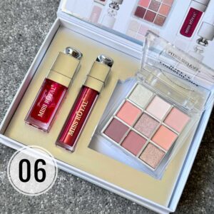 پک آرایشی 3 عددی میس رویال Miss Royal مدل Comprehensive Make Up کد 06