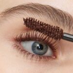 ریمل قهوه ای Brown حجم دهنده کاریته Karite مدل آینه دار Big Eye