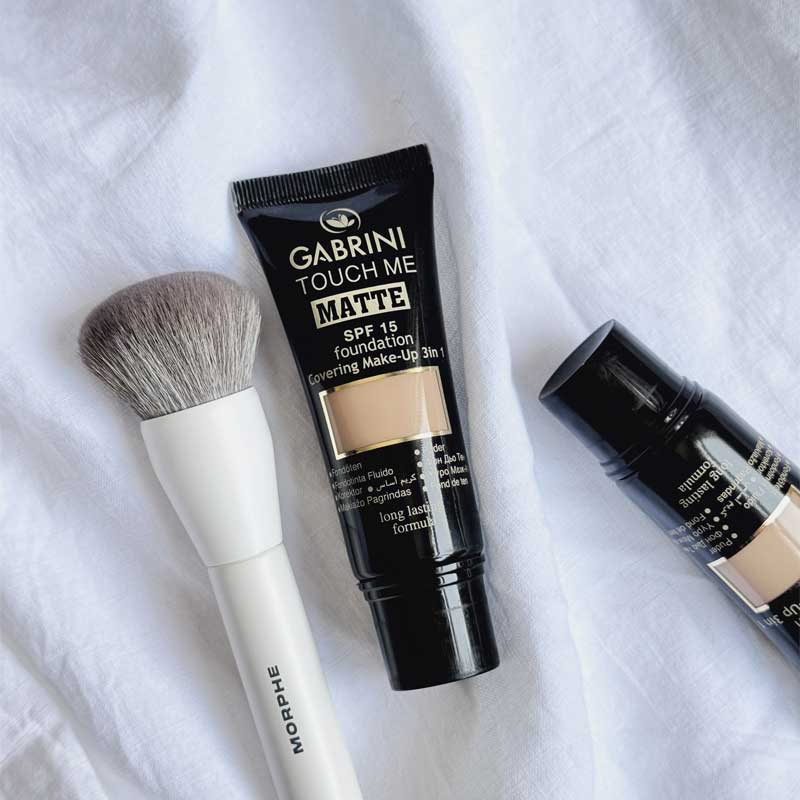 کرم پودر مات گابرینی Gabrini حاوی ضد آفتاب SPF15 مدل Touch Me
