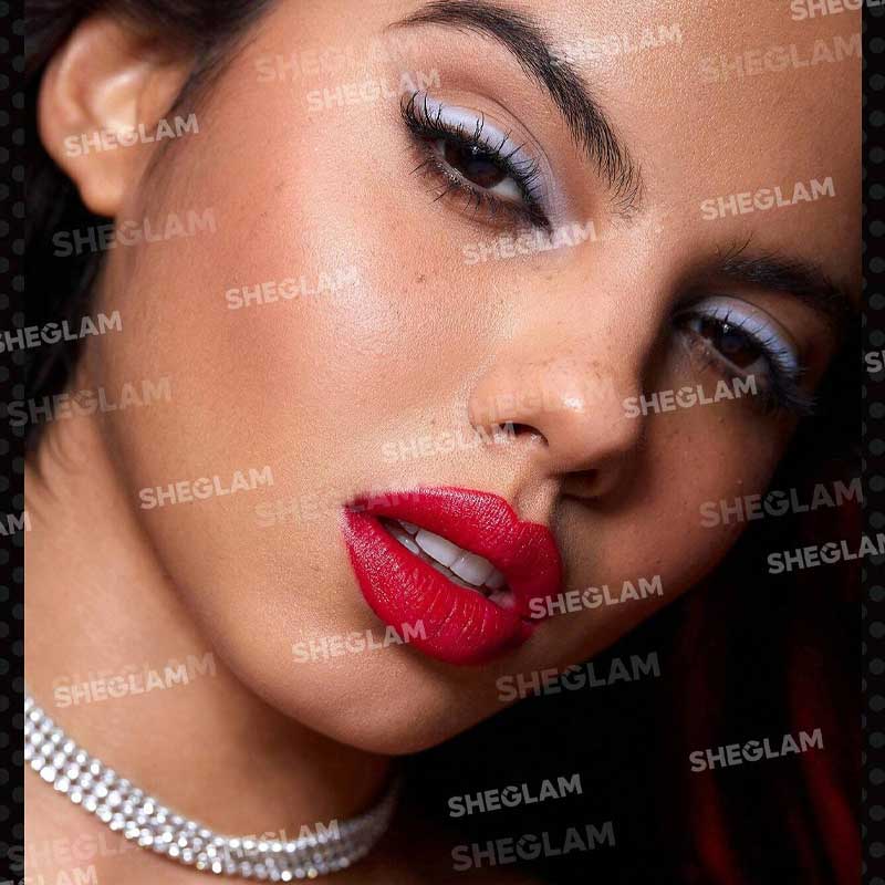 رژ لب مرلین مونرو Marilyn Monroe شیگلم Sheglam مدل The Icon Lipstick رنگ XOXO Marilyn