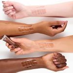 لیپ گلاس براق اسنس Essence مدل Choco Bomb حجم 10ml