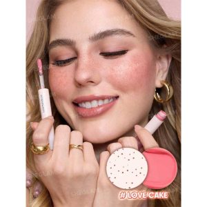 رژگونه و قلم کک و مک دو طرفه شیگلم Sheglam مدل Sunspell Freckle & Flush Pen رنگ Love Cake